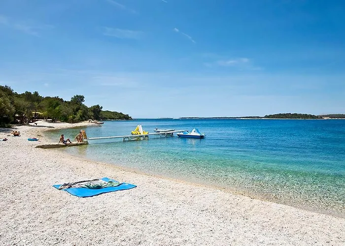 Апартаменти Tina *